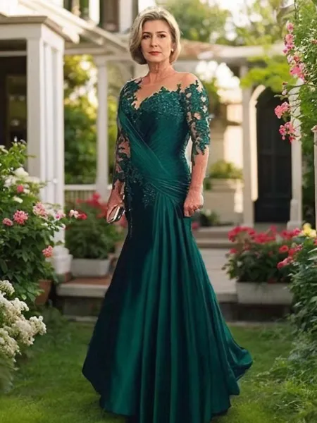 Charming Sheath/Column...