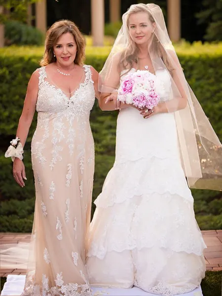 Sheath/Column Unique V-Neck...