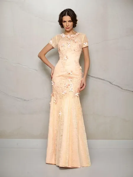 Trumpet/Mermaid Scoop Short...