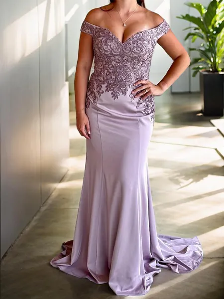 Charming Sheath/Column...