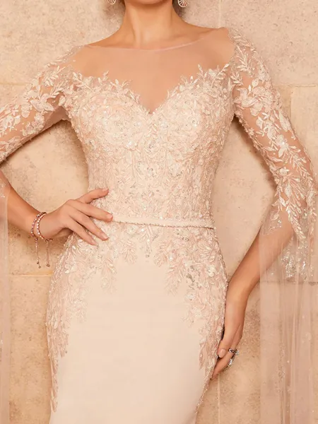 Flattering Sheath Scoop...