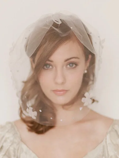 One-tier Birdcage Veils...