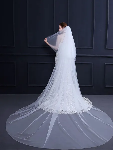 Elegant Tulle Wedding Veils
