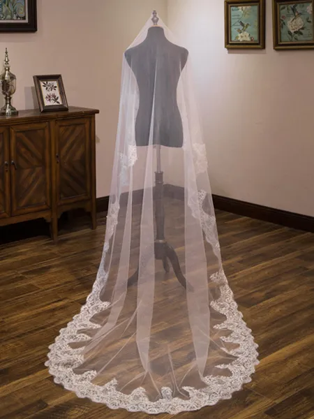 Elegant Tulle One-Tier Cathedral Bridal Veils With Applique