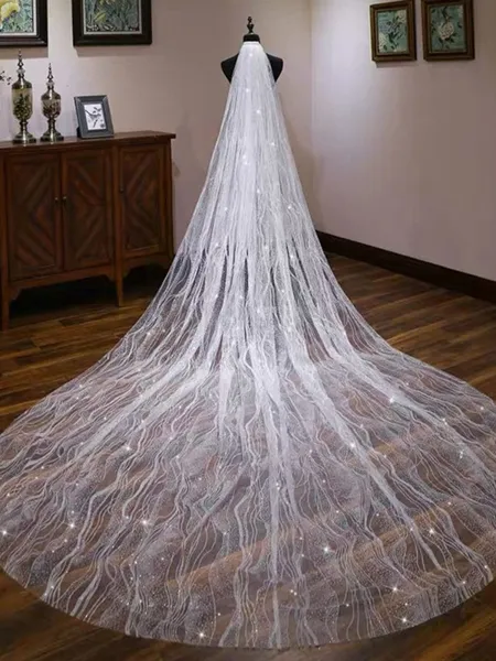 Luxurious Tulle One-Tier Cathedral Bridal Veils With Sequins