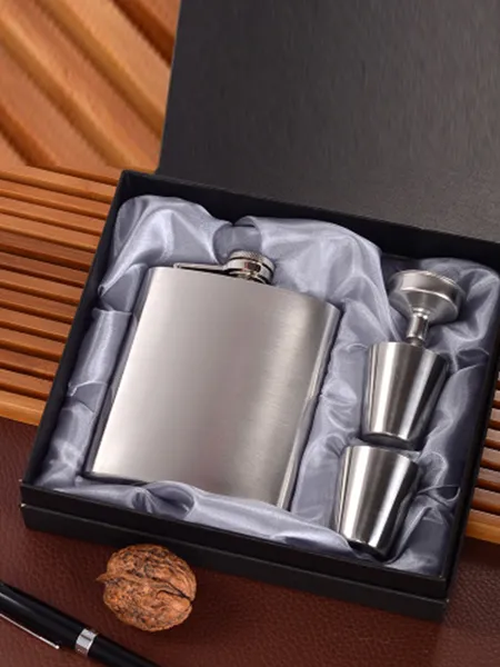 Groomsmen Gifts-Simple...