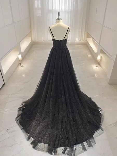 Flattering A-line Spaghetti...