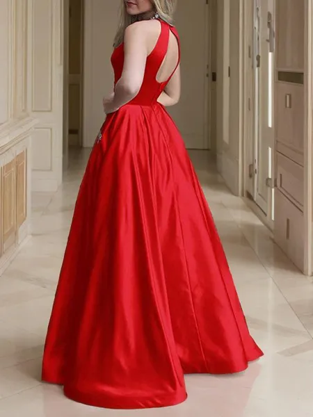 Flowing A-line Halter...