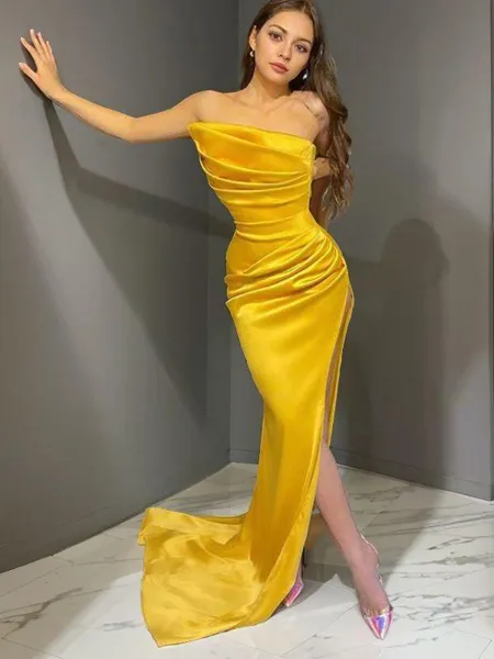 Sheath/Column Strapless...