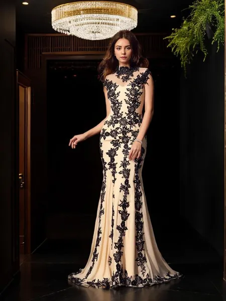 Trumpet/Mermaid High Neck...