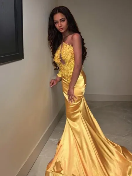 Trumpet/Mermaid Striking...