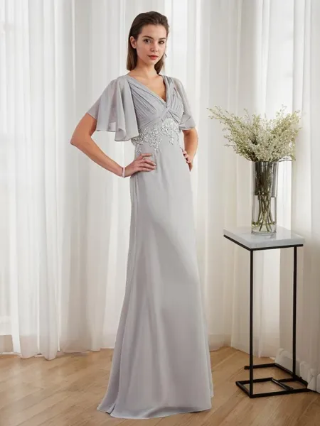 Sheath/Column V-Neck Short...