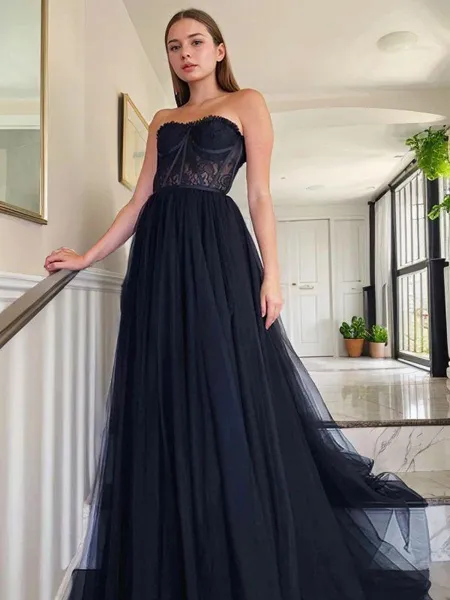 Delicate A-line Princess...