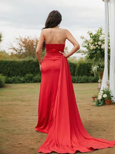 Sheath/Column Strapless...