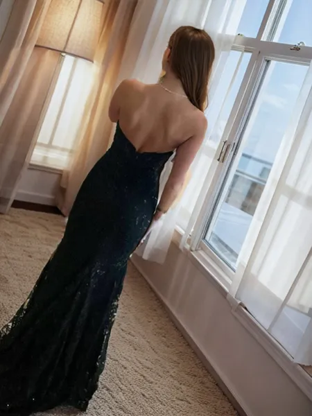 Sheath/Column Unadorned...