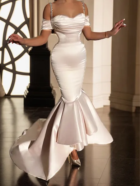 Trumpet/Mermaid Fitted Satin Cold Shoulder Sweep Train Prom Dress With Pleated