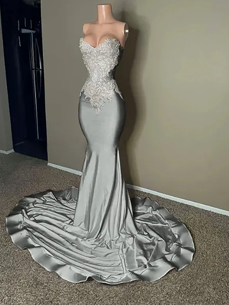 Exquisite Sheath Sweetheart...