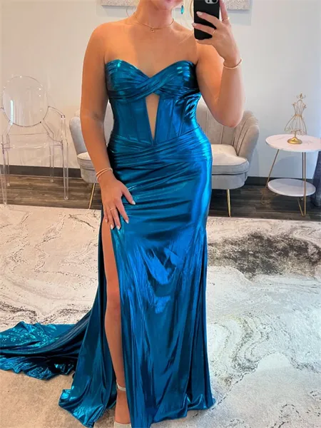 Aristocratic Sheath...