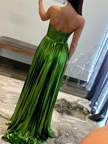 Delicate A-line Straight...