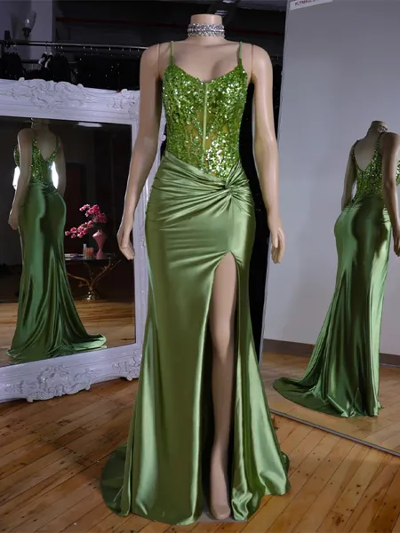 Glam Sheath V-Neck...