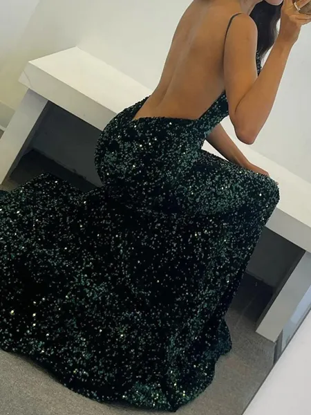 Elegant Sheath V-Neck Sweep...