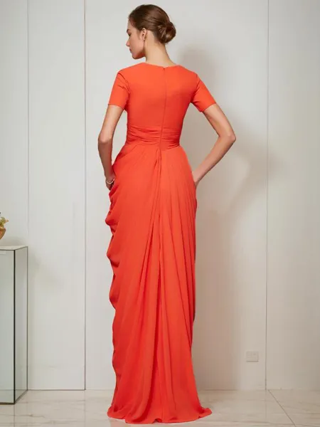 Sheath/Column V-Neck Short...