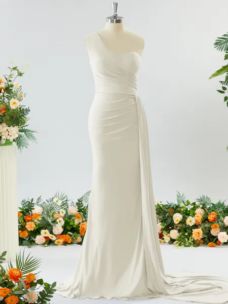 Gorgeous Sheath/Column...