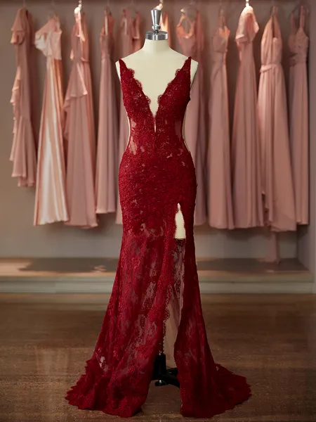 Flattering Trumpet/Mermaid V-Neck Sweep Train Tulle Prom Dress With Slit