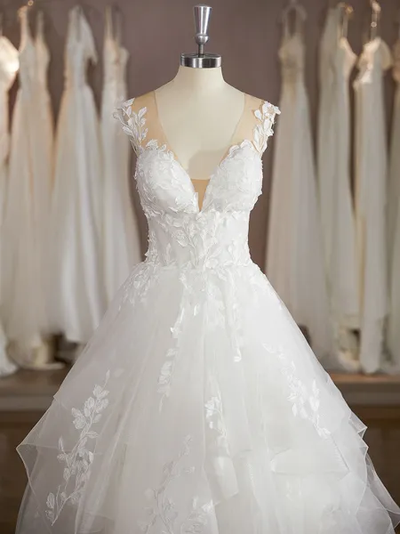 A-line V-Neck Chapel Train...