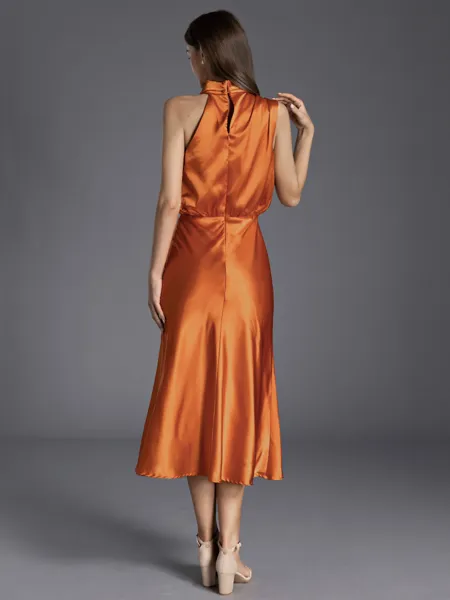 Charming Sheath Halter...