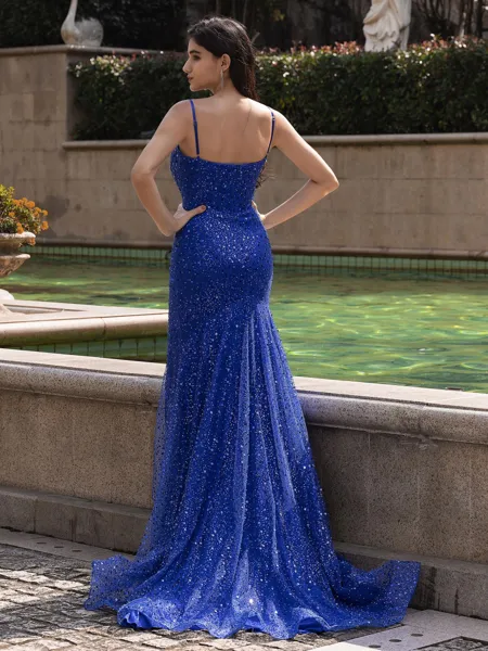 Show-stopping Sheath...