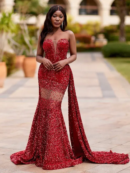 Mesmerizing Sheath...