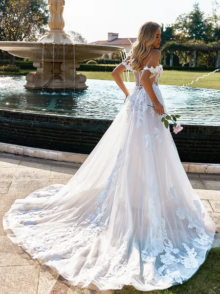 Timeless A-line Sweetheart...