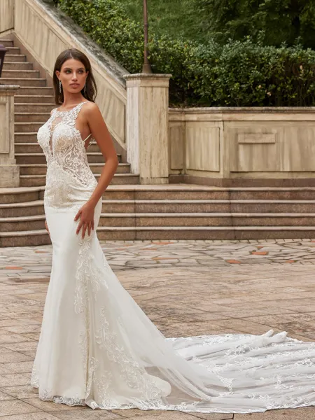 Charming Sheath/Column...