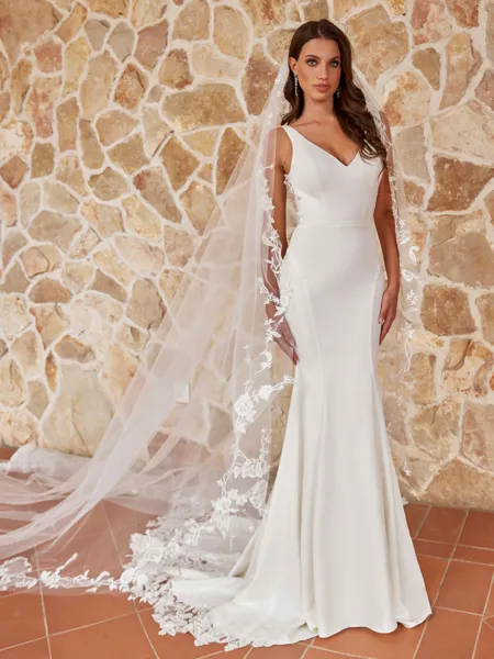 Elegant Sheath/Column...