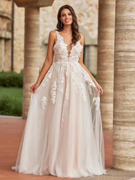 Gorgeous A-Line/Princess Tulle Applique Scoop Sleeveless Sweep/Brush Train Wedding Dresses