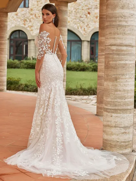 Show-stopping Sheath/Column...