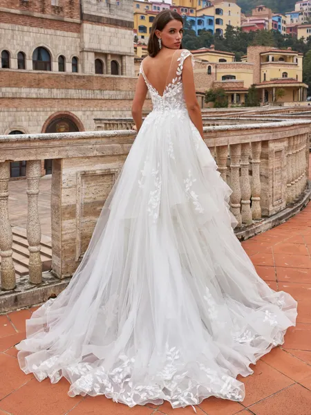 Stunning Ball Gown Tulle...