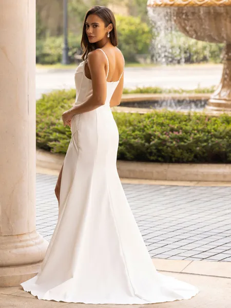 Stylish Sheath/Column...