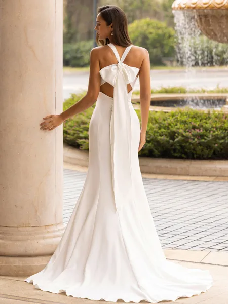 Classy Sheath/Column...