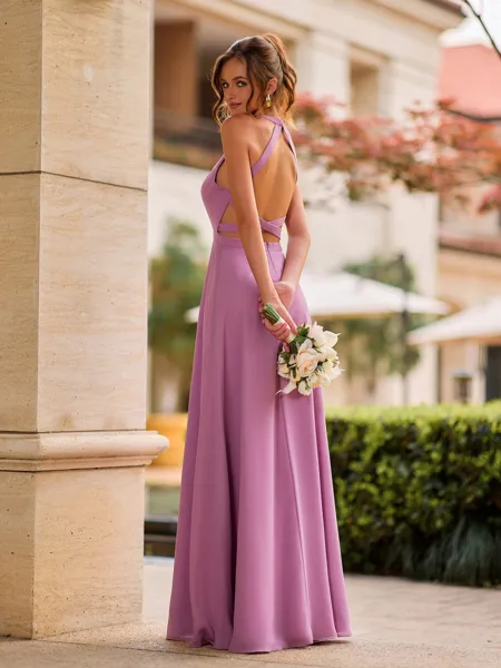 Exquisite A-line Halter...