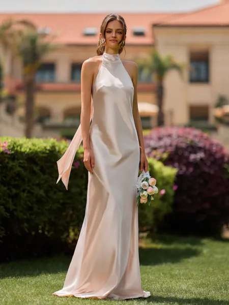 Stunning Sheath Halter Bow...