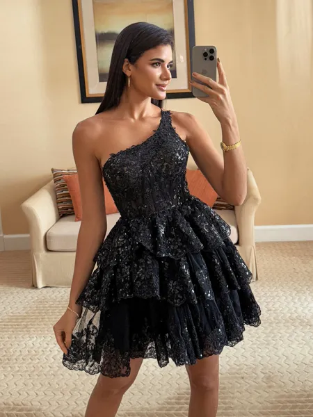 Delicate Ball-Gown...