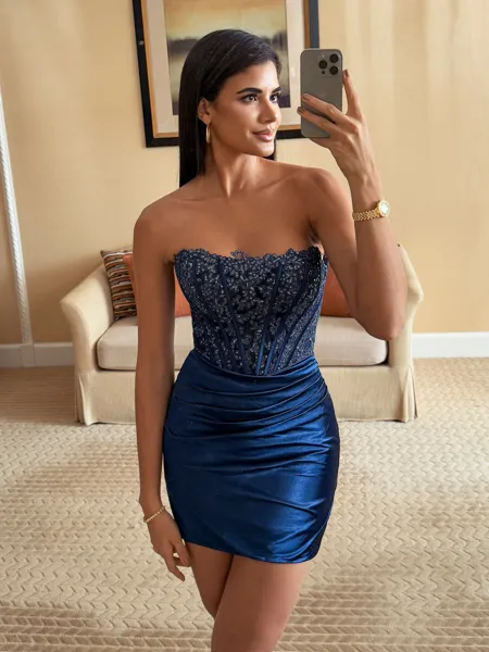 Pretty Sheath Strapless...