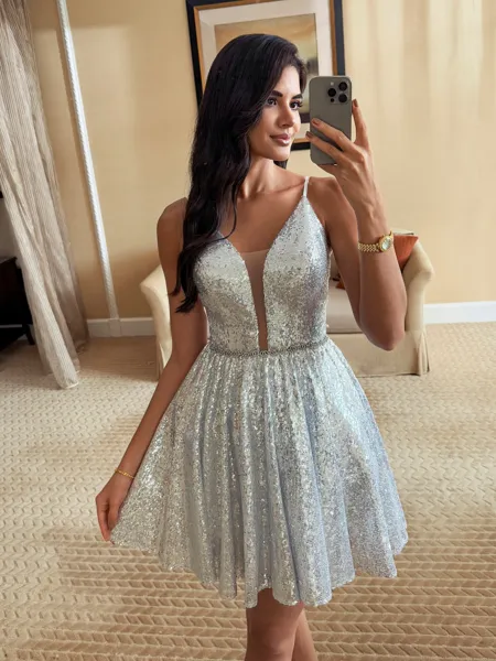 Grand A-line V-Neck...