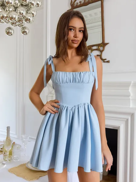 Grand A-line Straps Bow...