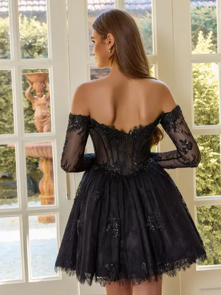 Graceful Ball-Gown...