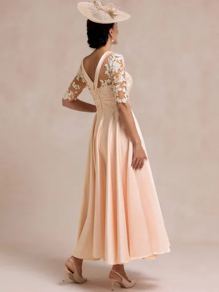 Elegant A-line Scoop 1/2...