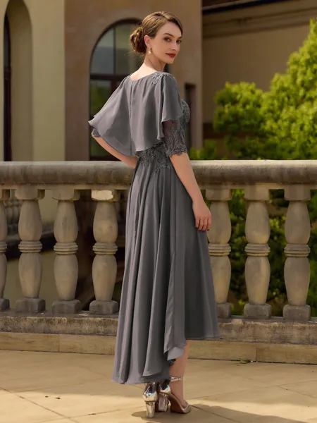 Tasteful A-line Scoop 1/2...