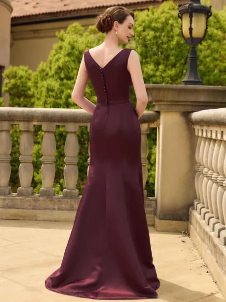 Opulent Sheath/Column Satin...